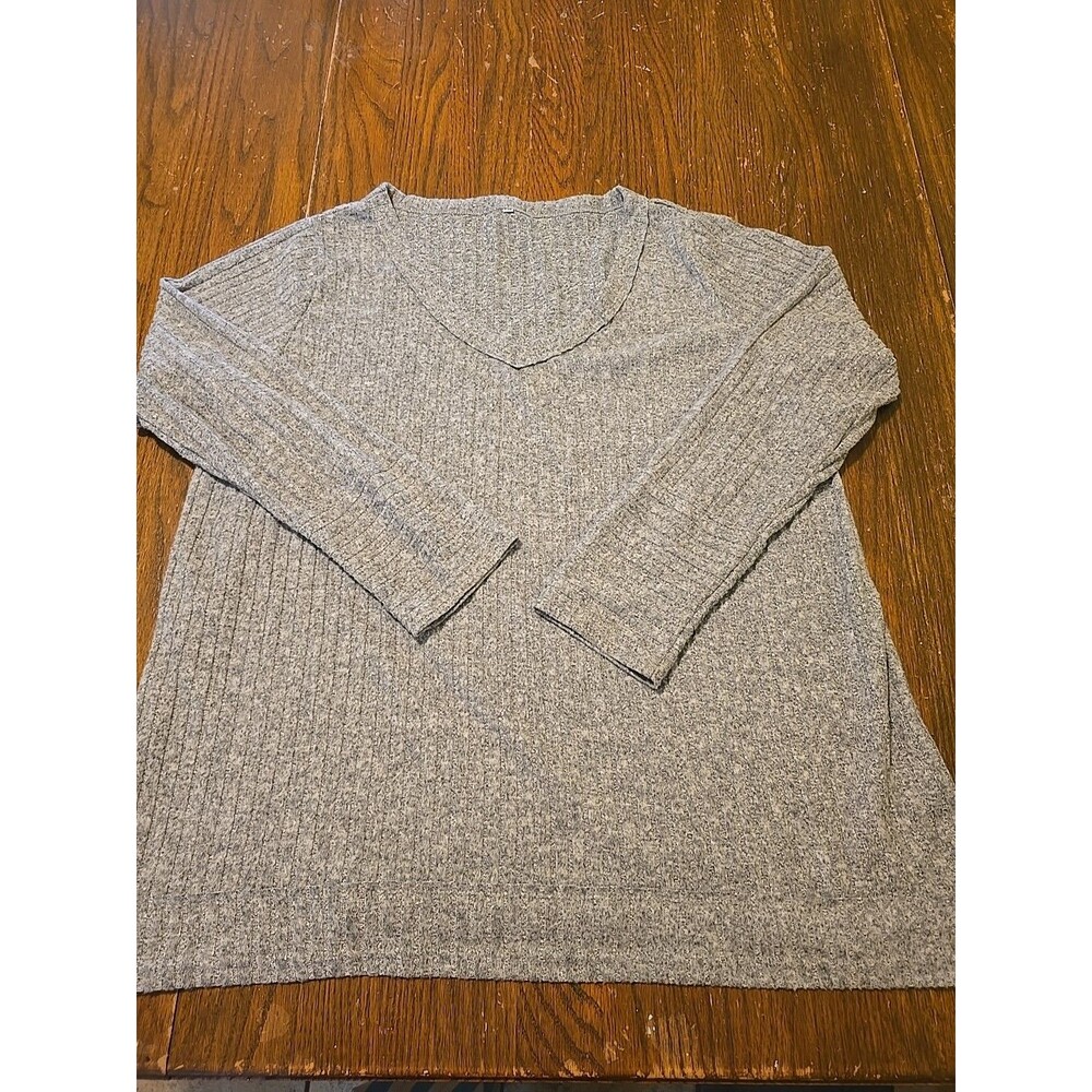 Lightweight Woman’s Gray Sweater 2XL